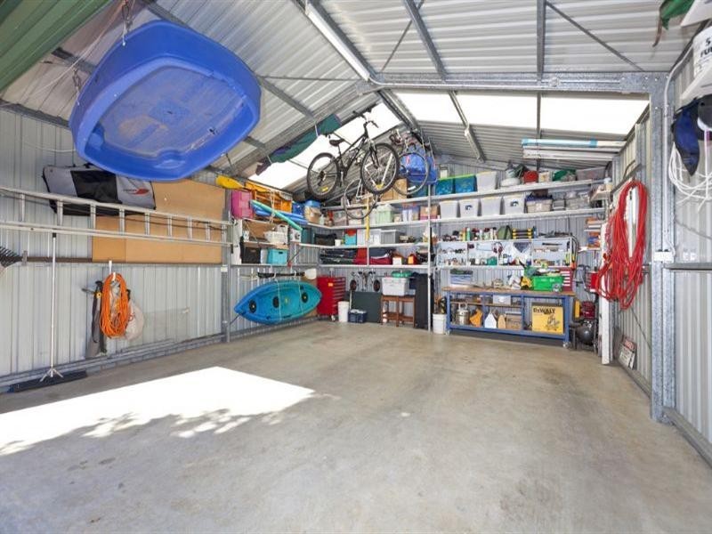 16 Moreton Avenue, Wynnum QLD 4178