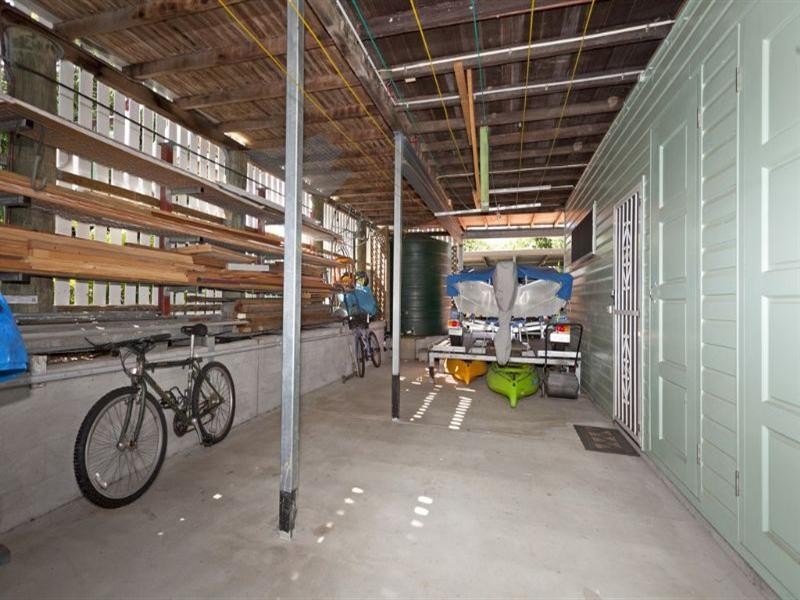 16 Moreton Avenue, Wynnum QLD 4178