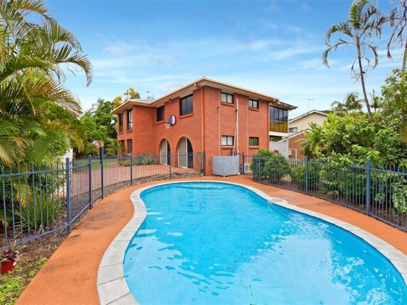 2 Barramundi Street, Manly West QLD 4179
