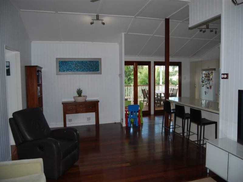 105 Waterview Avenue, Wynnum QLD 4178