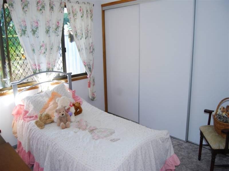 29 Network Drive, Wynnum West QLD 4178