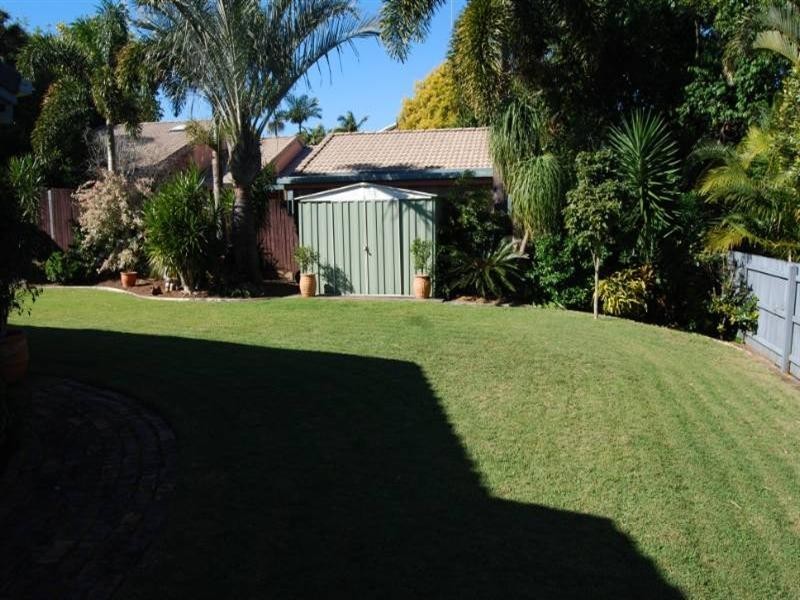 29 Network Drive, Wynnum West QLD 4178