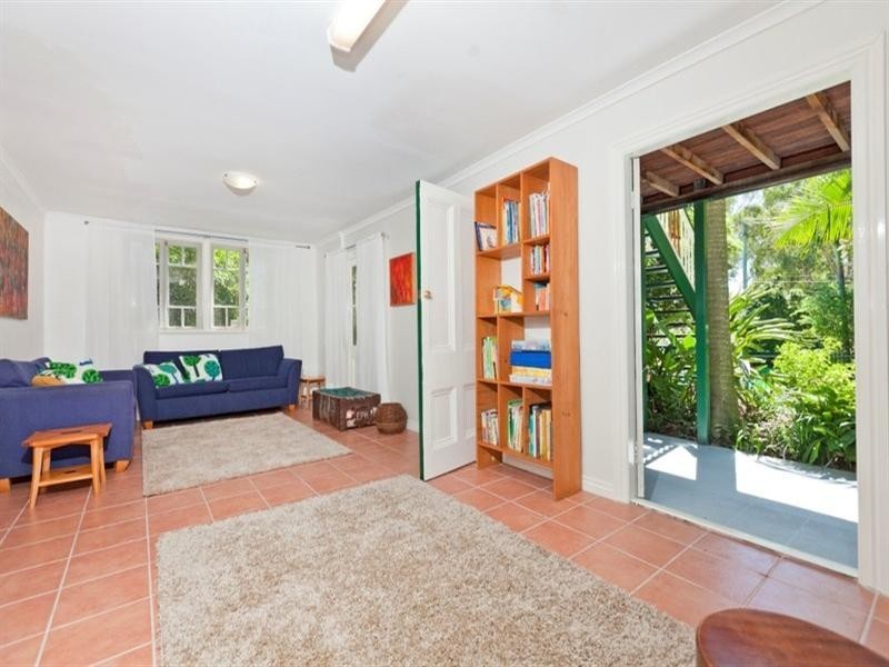 39 Wood Street, Manly QLD 4179