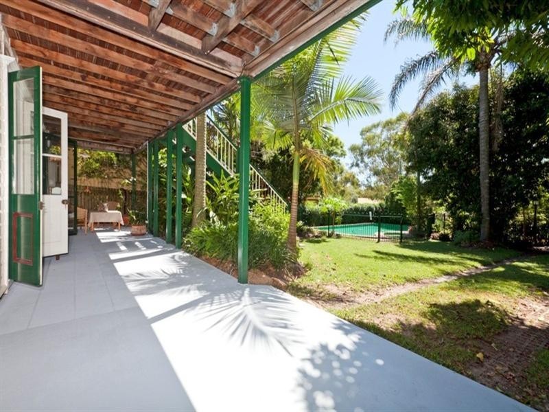 39 Wood Street, Manly QLD 4179