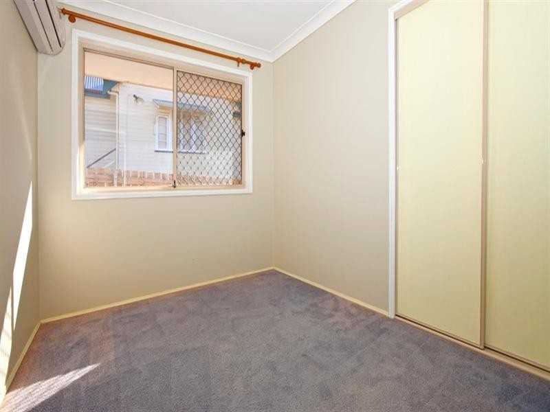 21 Sunflower Street, Wynnum QLD 4178