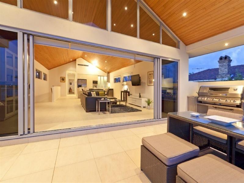 361 Esplanade, Manly QLD 4179