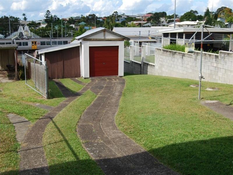 29 Gordon Parade, Manly QLD 4179