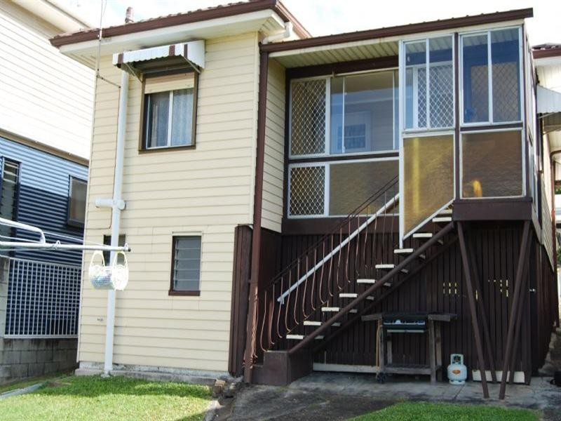 29 Gordon Parade, Manly QLD 4179