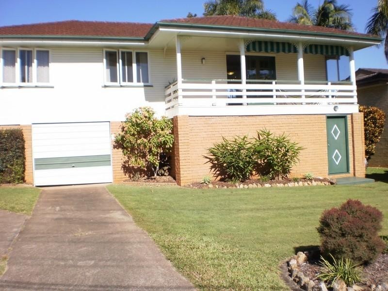 2 Tantani Street, Manly West QLD 4179