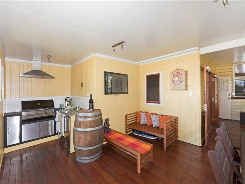 18 Hindes Street, Lota QLD 4179