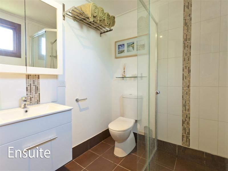 18 Hindes Street, Lota QLD 4179