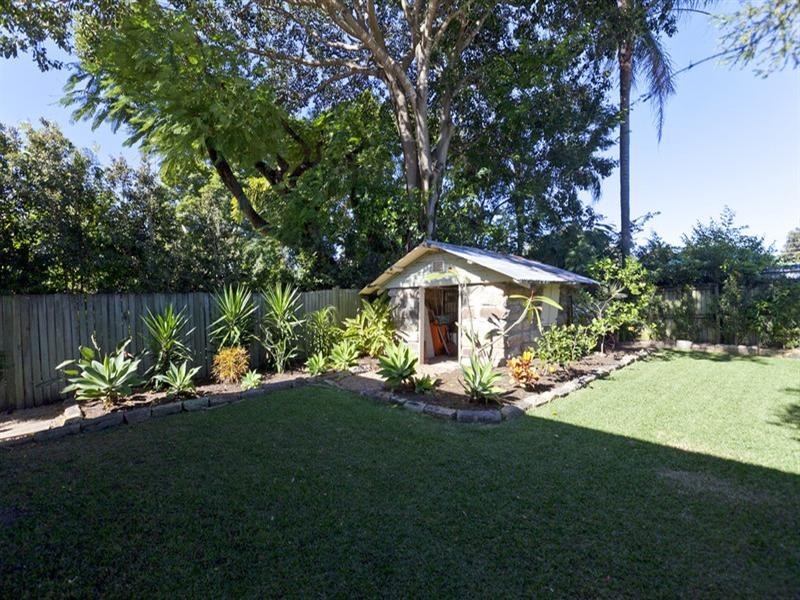 18 Hindes Street, Lota QLD 4179