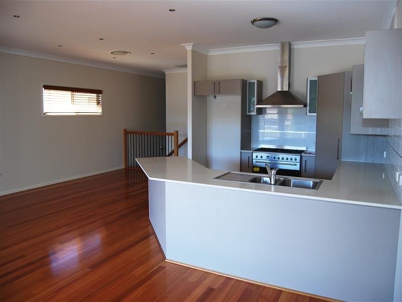 29 Davidson Street, Wynnum QLD 4178