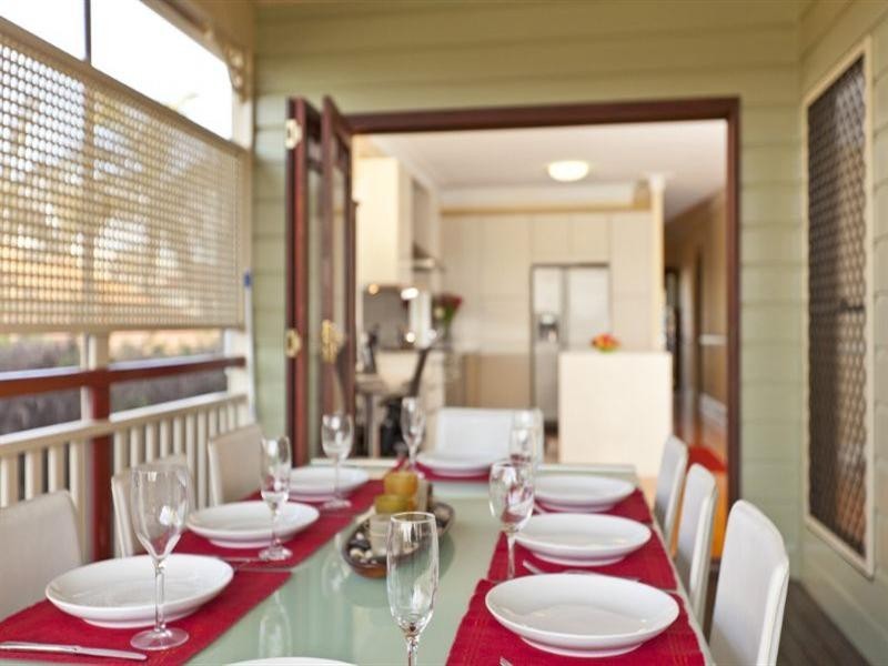 97 Waterview Avenue, Wynnum QLD 4178