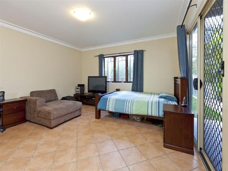 97 Waterview Avenue, Wynnum QLD 4178