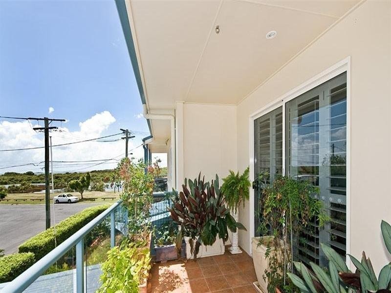 791 Esplanade, Lota QLD 4179