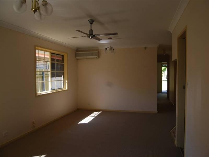 10 Tulip Street, Wynnum QLD 4178