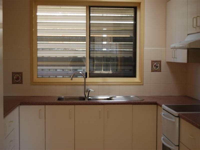 10 Tulip Street, Wynnum QLD 4178