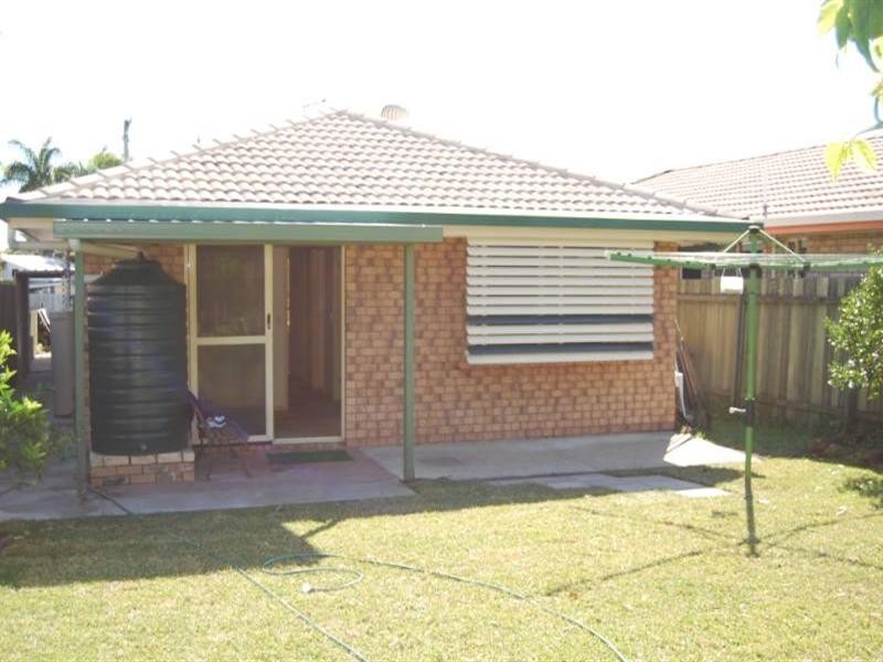 10 Tulip Street, Wynnum QLD 4178