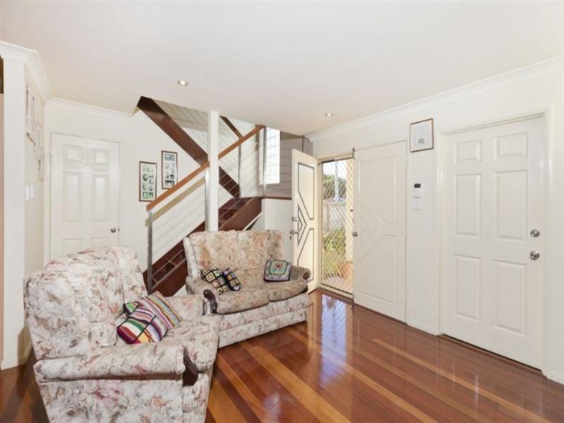 29 Wondall Road, Wynnum West QLD 4178