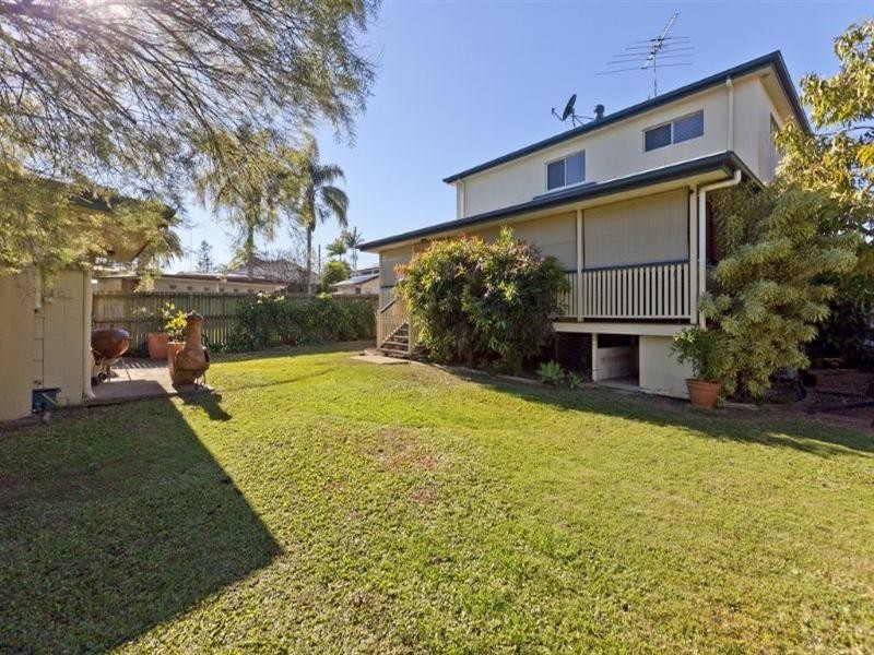 29 Wondall Road, Wynnum West QLD 4178