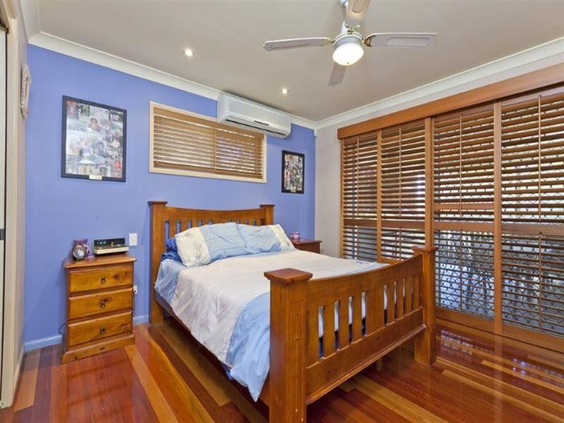 29 Wondall Road, Wynnum West QLD 4178