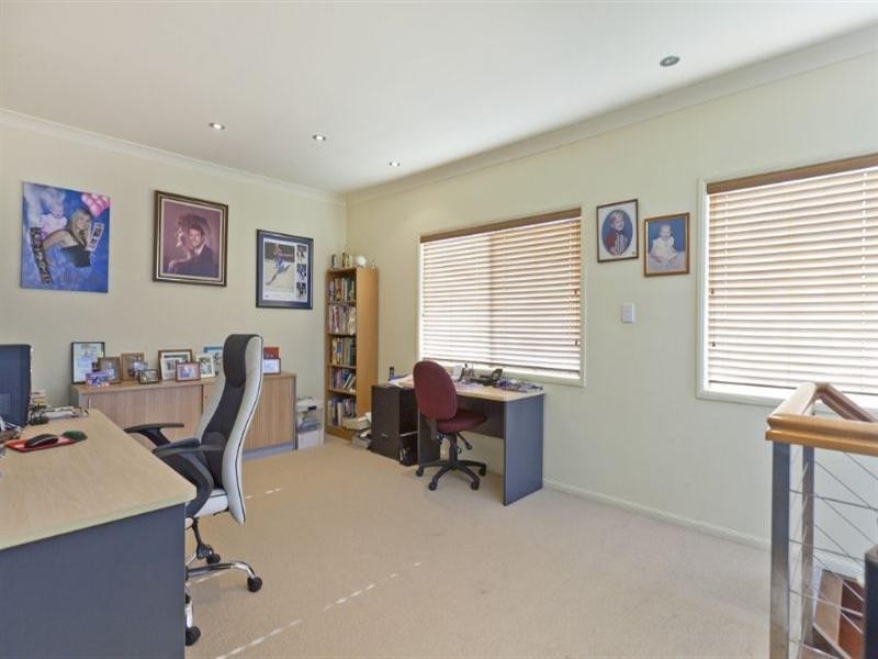 29 Wondall Road, Wynnum West QLD 4178