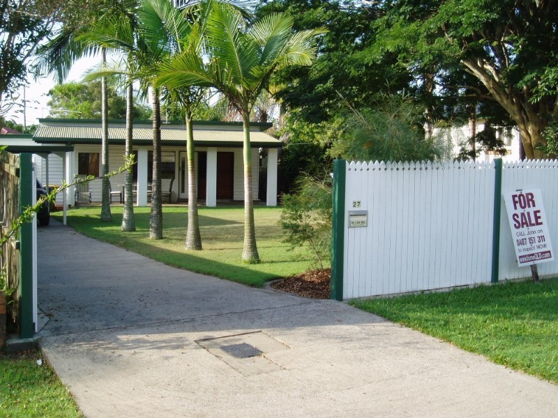 27 Strawberry Road, Manly West QLD 4179