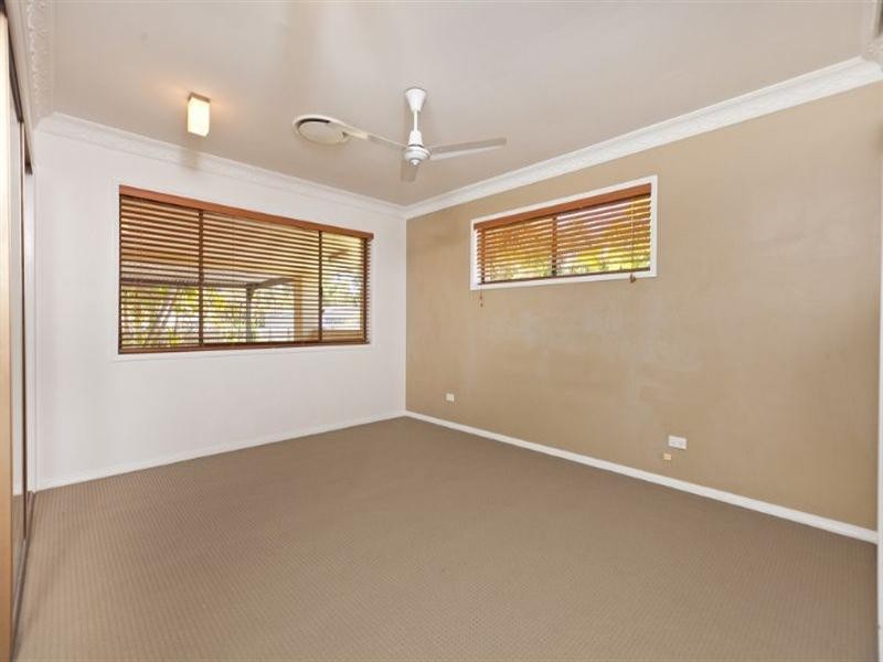 71 Whitehall Avenue, Birkdale QLD 4159