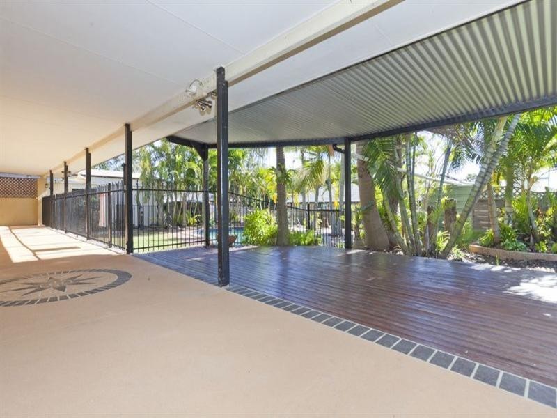 71 Whitehall Avenue, Birkdale QLD 4159