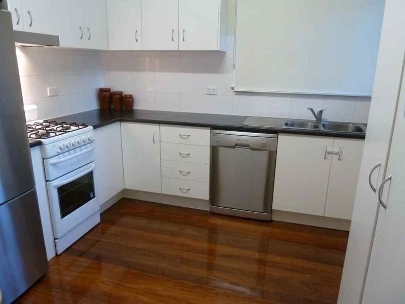 10 Ulagree Street, Wynnum West QLD 4178