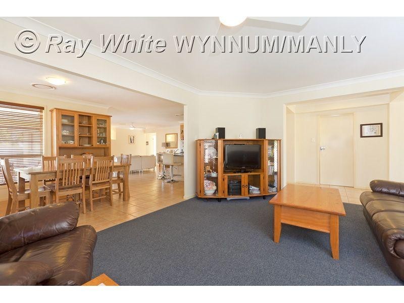 2 O’Reilly Street, Wakerley QLD 4154