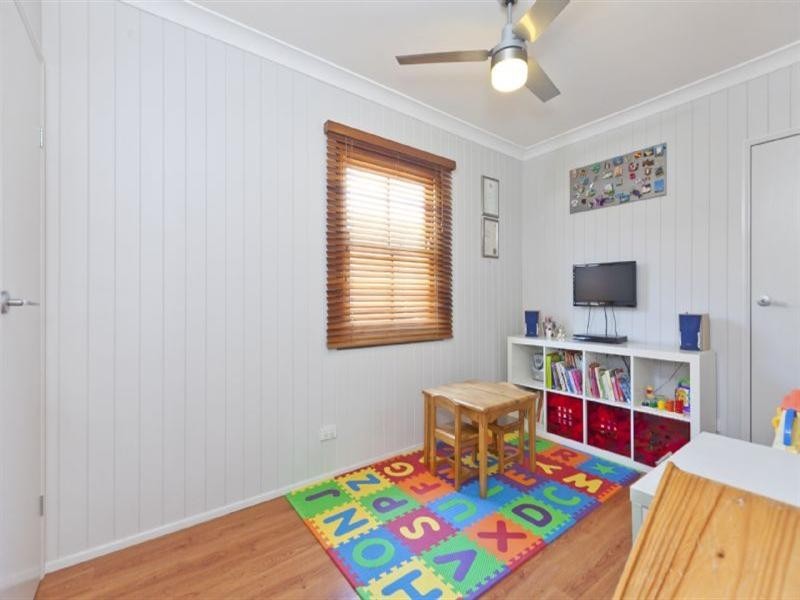 23 Carnation Road, Manly West QLD 4179