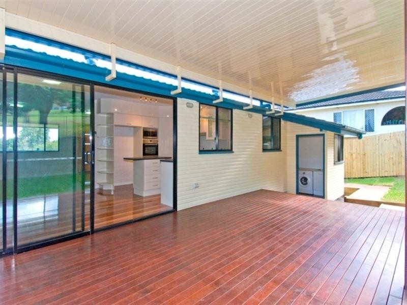 25 Hannam Street, Wynnum QLD 4178