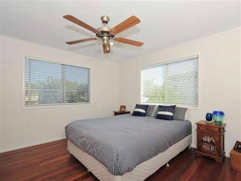 9 Kenmar Street, Wynnum West QLD 4178