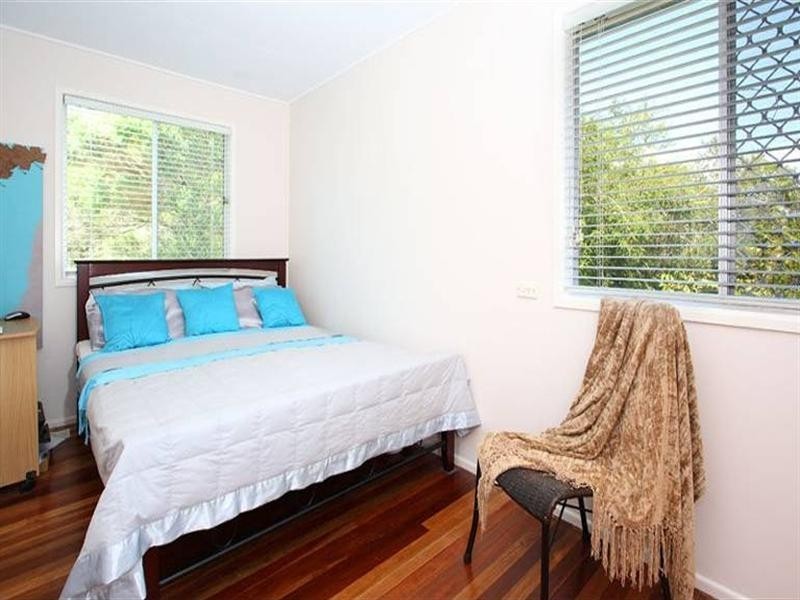 9 Kenmar Street, Wynnum West QLD 4178