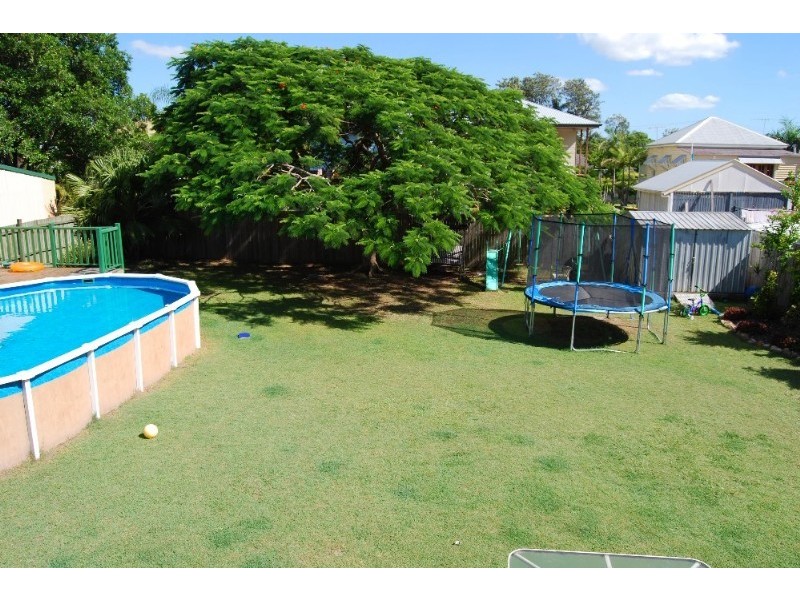 111 Worthing Street, Wynnum QLD 4178