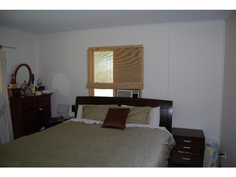 111 Worthing Street, Wynnum QLD 4178