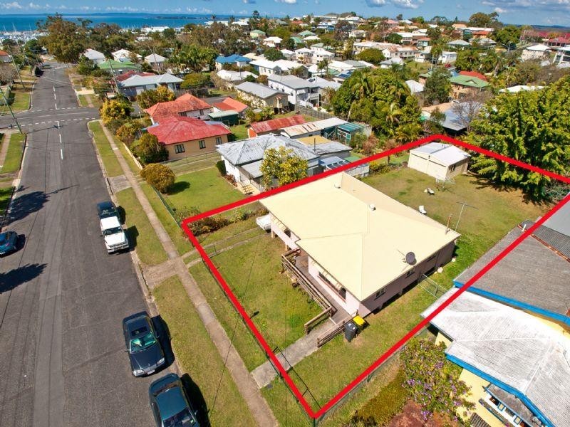 168 Cambridge Parade, Manly QLD 4179