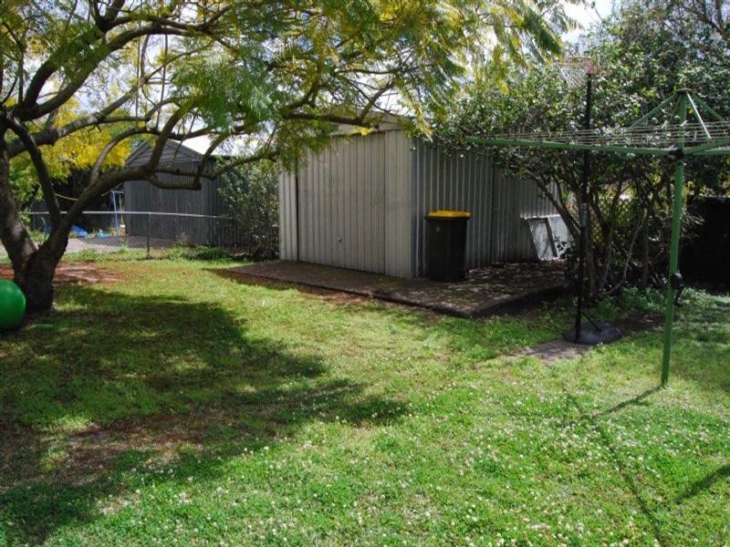295 Preston Road, Wynnum West QLD 4178