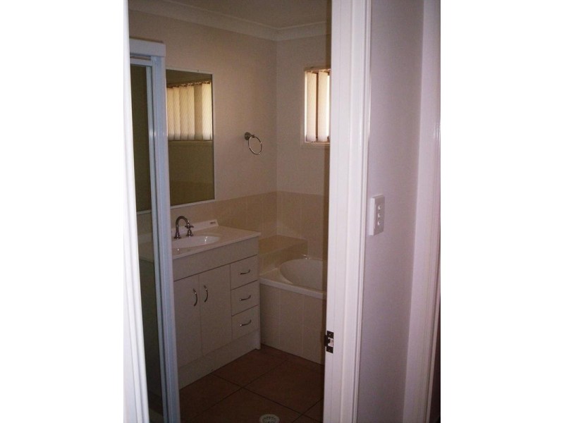 15 Jasmine, Wakerley QLD 4154