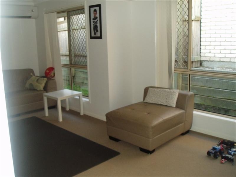 15 Jasmine, Wakerley QLD 4154