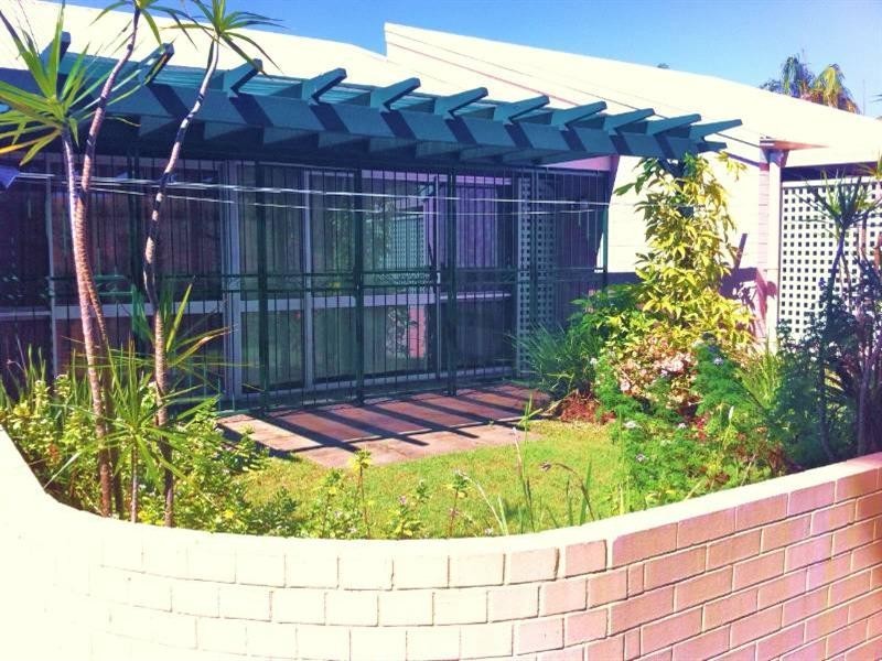 3/10 Preston Road, Manly West QLD 4179