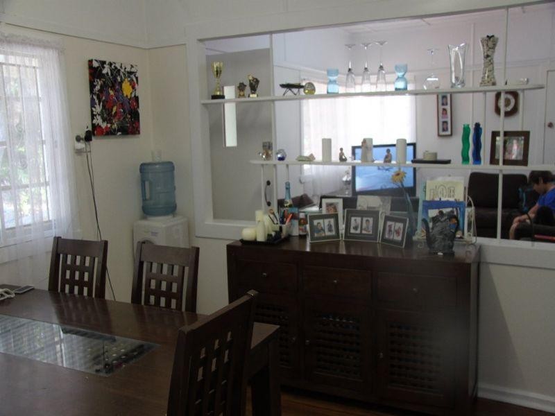 10 Crown Street, Wynnum QLD 4178