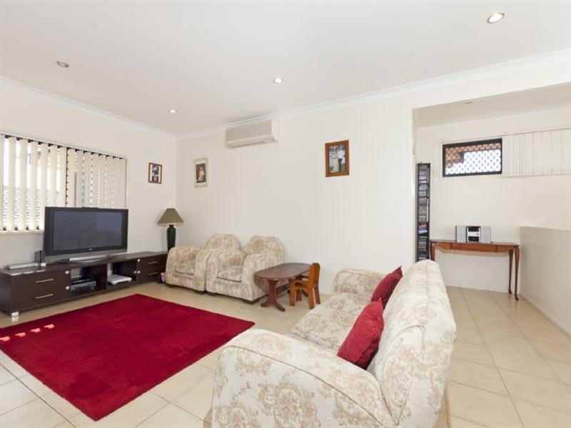 7 Summit Place, Wynnum West QLD 4178