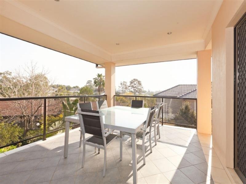 7 Summit Place, Wynnum West QLD 4178