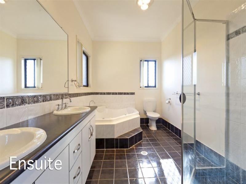 7 Summit Place, Wynnum West QLD 4178