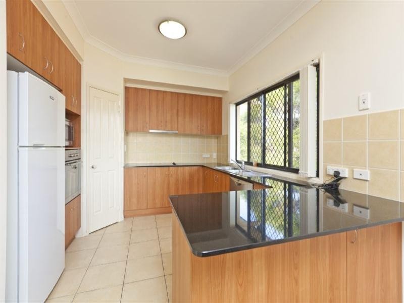 7 Summit Place, Wynnum West QLD 4178