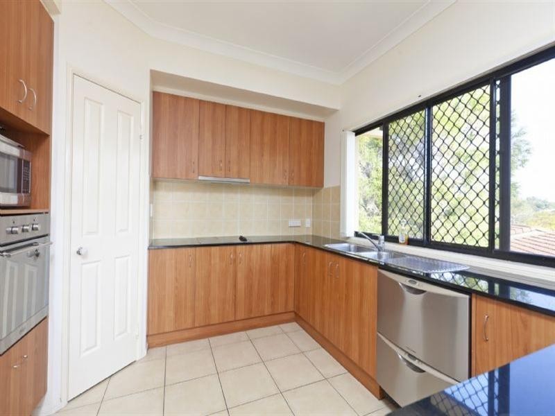 7 Summit Place, Wynnum West QLD 4178