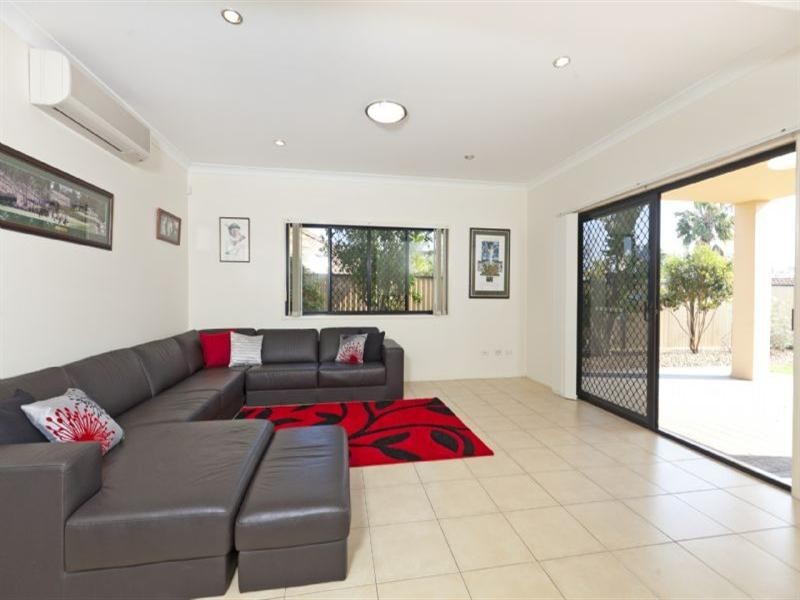 7 Summit Place, Wynnum West QLD 4178